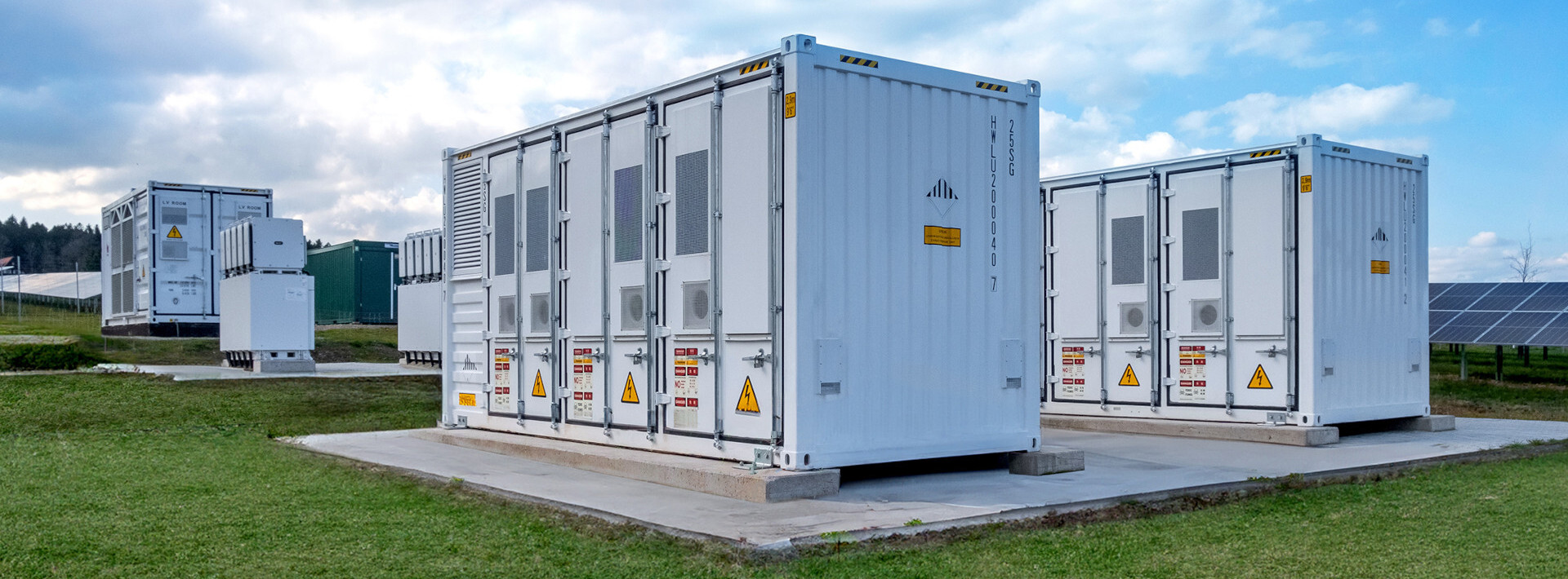 Energie & Management > Batteriegroßspeicher - Größter Baywa-Re-Speicher geht an Vopak