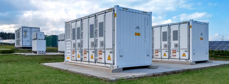 Energie & Management > Batteriegroßspeicher - Größter Baywa-Re-Speicher geht an Vopak