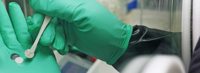 Energie & Management > Stromspeicher - Lithiumanode bringt Festkörperbatterie voran