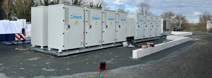 Energie & Management > Speicher - MET-Tochter baut Batteriespeicher-Portfolio auf