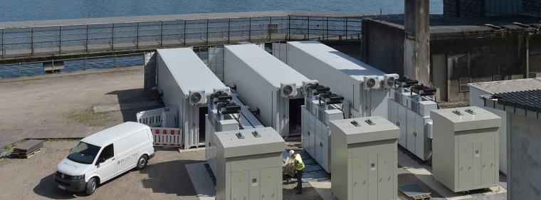 Energie & Management > Stromnetz - Innovativer Speicher soll Netze stabilisieren
