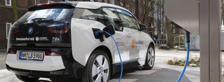 Energie & Management > Elektrofahrzeuge - Forscherstreit um E-Auto-Emissionen