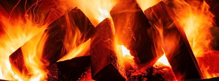 Energie & Management > Wärme - Experten warnen vor Teelichtöfen als Heizungsersatz