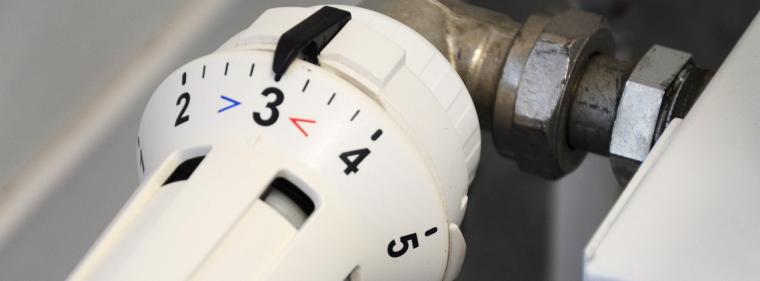 Energie & Management > Öl - Mehr Stadtwerke setzen Öl statt Gas zur Wärmeproduktion ein