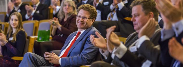 Energie & Management > Personalie - Energiemanager Graichen: ein 