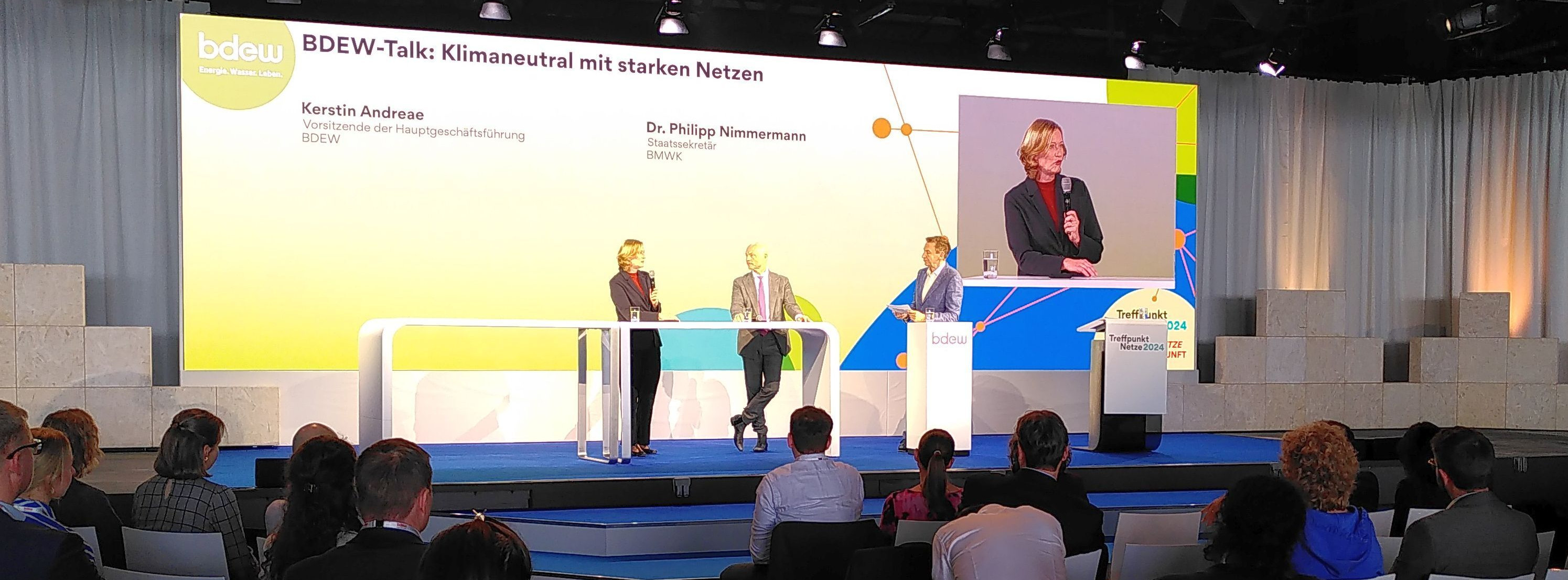 Energie & Management > Veranstaltung - Energieunternehmen fordern Priorisierung statt Überforderung