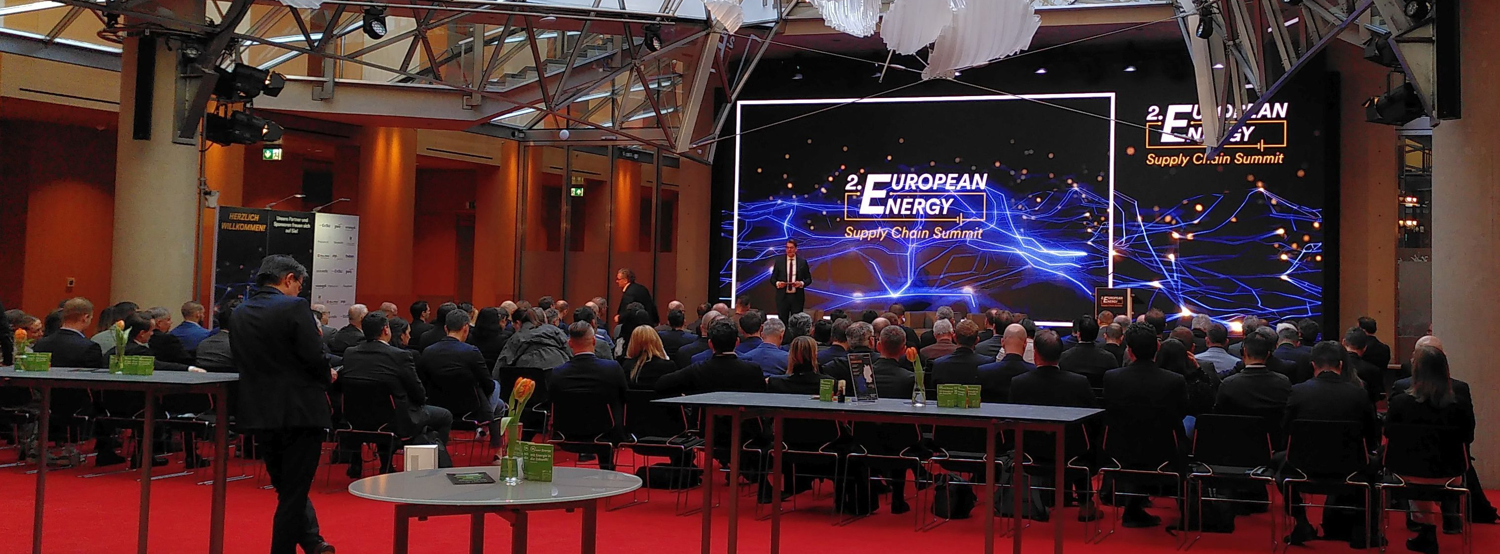 Energie & Management > Veranstaltung - Panel: Netzinvestitionen müssen attraktiv sein