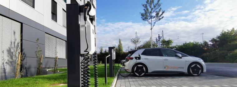 Energie & Management > Elektromobilität - Charge Here wird eigenständig
