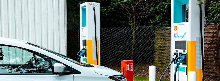 Energie & Management > Elektrofahrzeuge - Weitere Schnellladesäulen im Shell-Tankstellennetz geplant