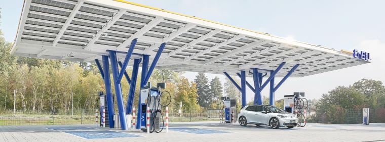 Energie & Management > Elektrofahrzeuge - Batteriespeicher sollen Stromnetz entlasten