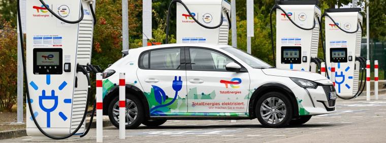 Energie & Management > Elektrofahrzeuge - Total Energies eröffnet ersten Deutschlandnetz-Standort
