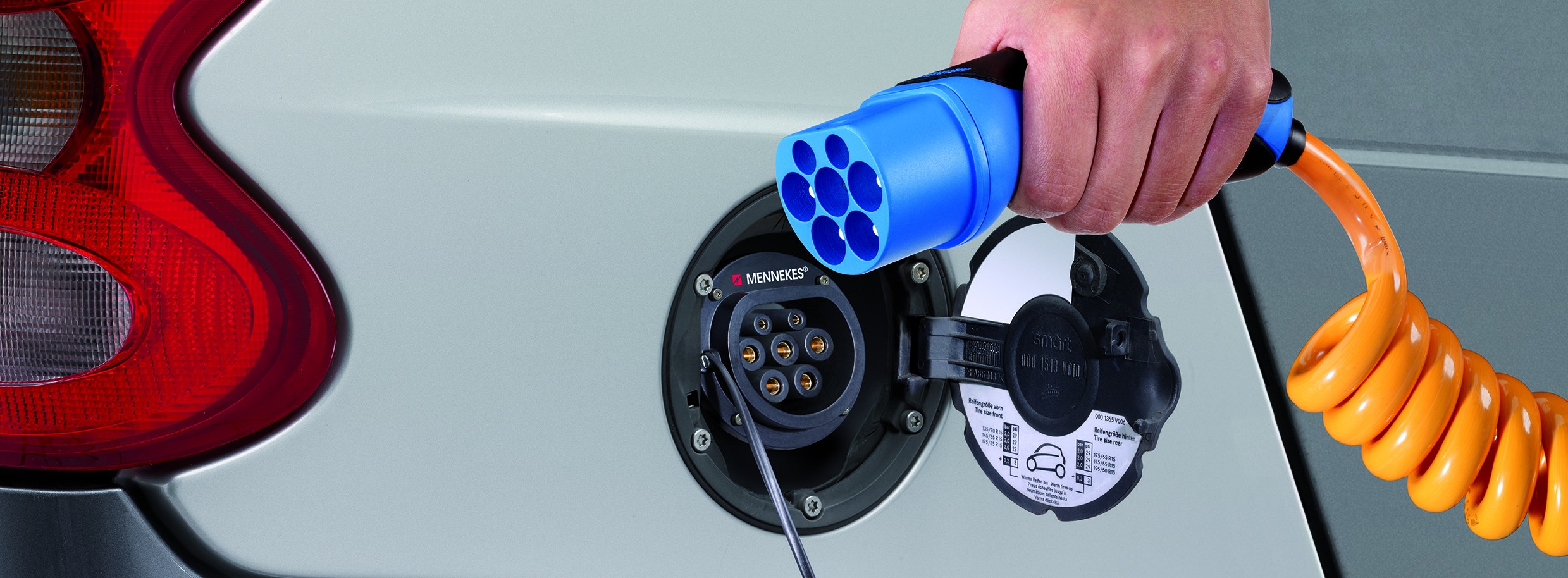 Energie & Management > Elektrofahrzeuge - Bayernwerk stellt Fuhrpark auf Elektrofahrzeuge um