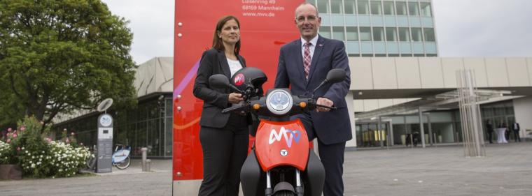 Energie & Management > Elektrofahrzeuge - MVV vermietet E-Roller