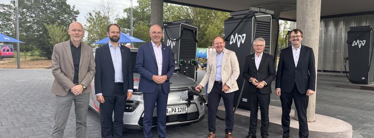 Energie & Management > Elektrofahrzeuge - E-Auto statt Amischlitten