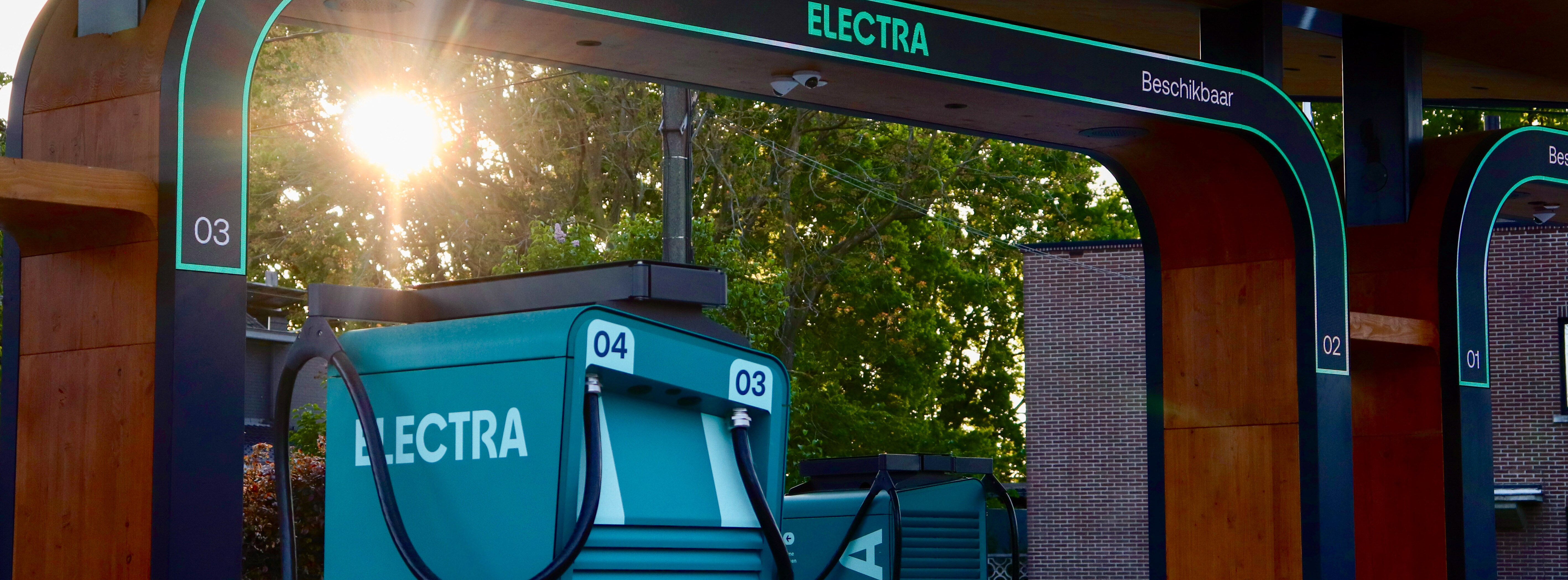 Energie & Management > Ladeinfrastruktur - Schnelladepunkte bei Rewe- und Penny-Märkten geplant