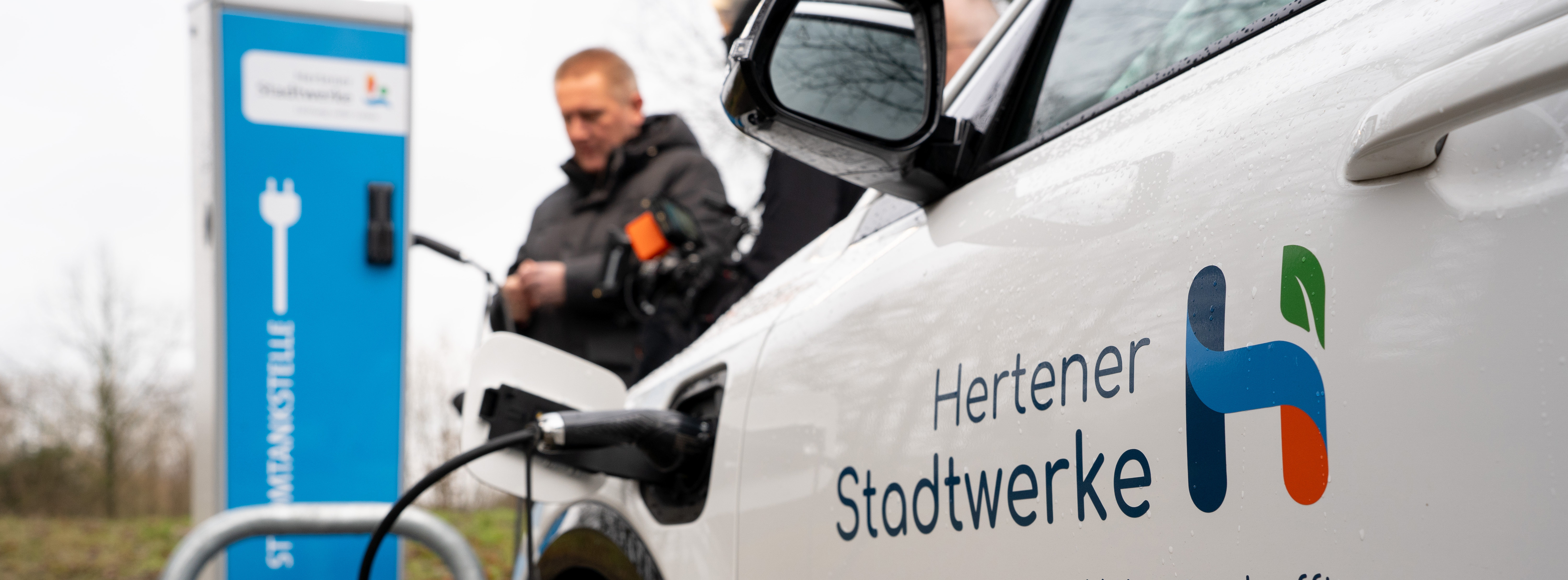 Energie & Management > Elektromobilität - Schnellladesäulen treiben Hertener Autostromabsatz