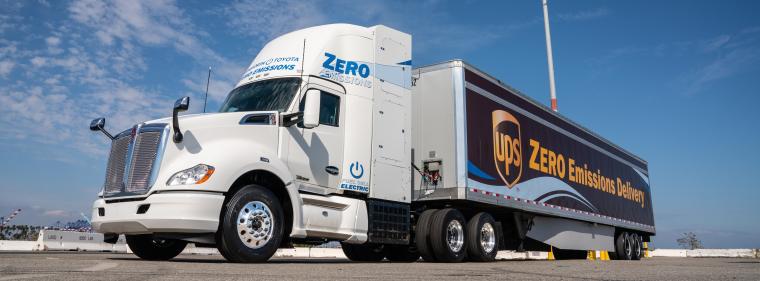 Energie & Management > Mobilität - Toyota zeigt verbesserten Brennstoffzellen-Lkw