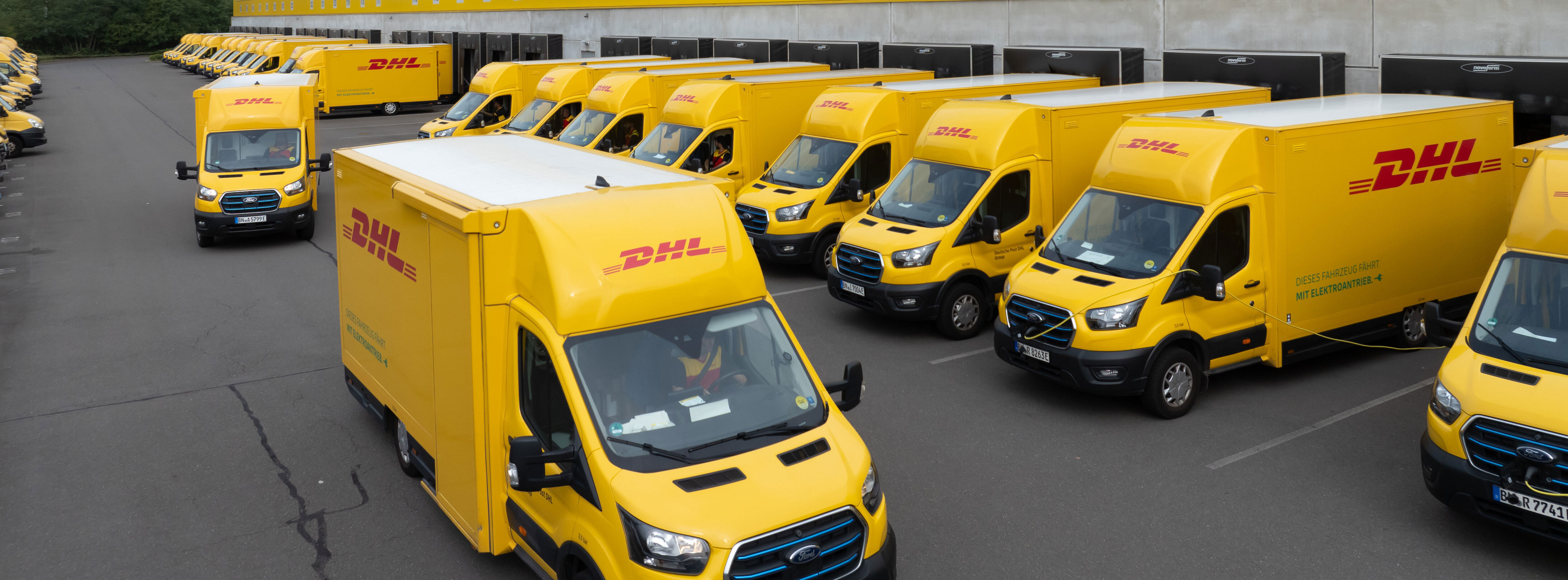 Energie & Management > Elektrofahrzeuge - Neue Elektro-Transporter erweitern DHL-Flotte