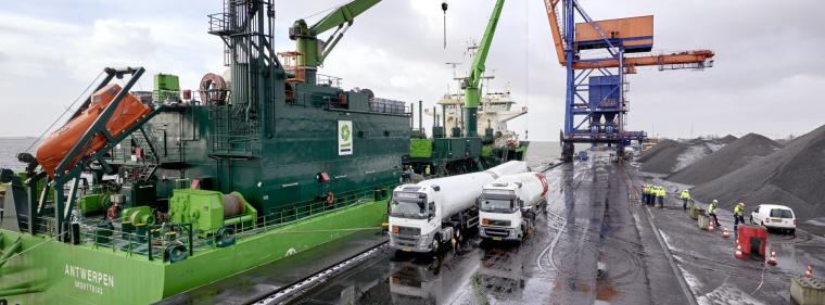 Energie & Management > Schifffahrt - Brunsbüttel feiert weiteren Meilenstein für LNG-Einsatz