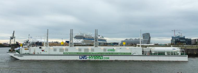 Energie & Management > Schifffahrt - Schwimmendes LNG-Kraftwerk im Regelbetrieb