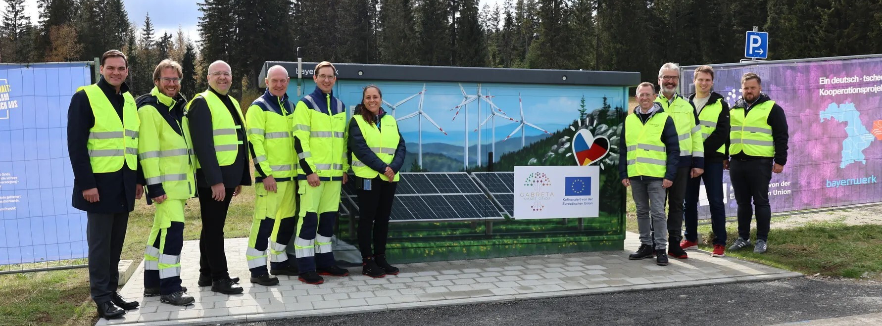 Energie & Management > Stromnetz - Bayernwerk knüpft sein Stromnetz nach Tschechien
