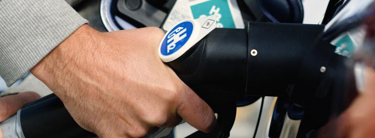 Energie & Management > Unternehmen - Total Energies verkauft seine Tankstellen in Deutschland