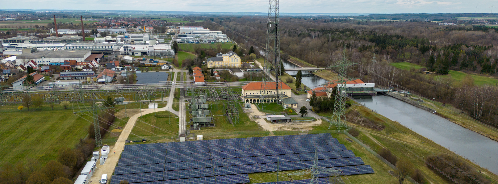 Energie & Management > Regenerative - 125.000 Erneuerbare-Anlagen im LEW-Netz