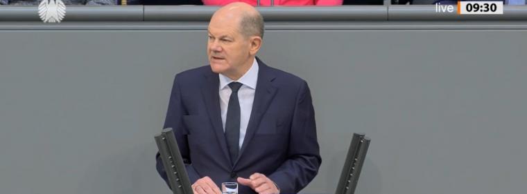 Energie & Management > Politik - Kanzler schreibt Gasmangellage ab