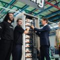 Energie & Management > Stromspeicher - Voltfang eröffnet größte Second-Life-Batteriefabrik Europas in Aachen