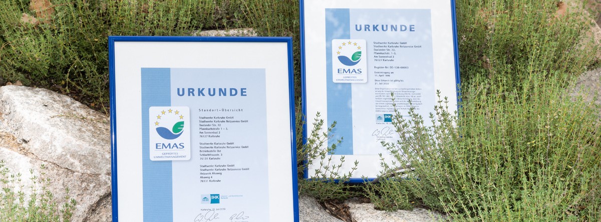 Energie & Management > Klimaschutz - Stadtwerke Karlsruhe bekommen neue EMAS-Urkunde
