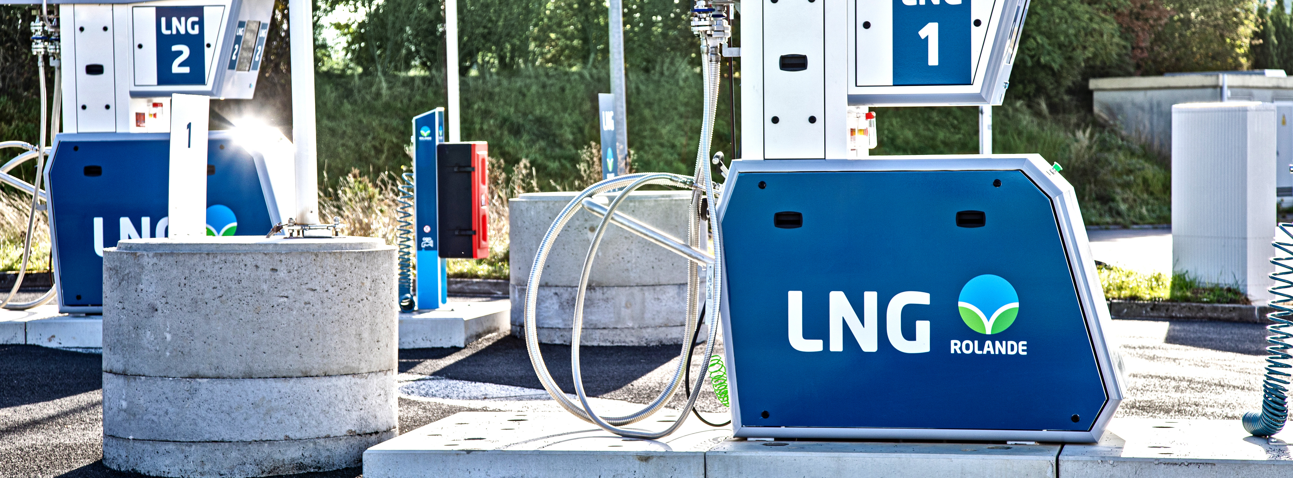 Energie & Management > Tankstellen - Holländer eröffnen Bio-LNG-LKW-Zapfsäulen an der A92